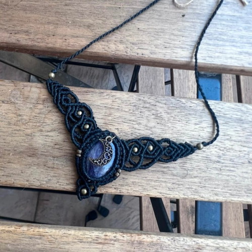 Macrame necklace with amethyst stone, new