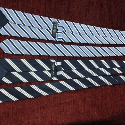 Boggi Milano silk ties set like new, regimental stripes