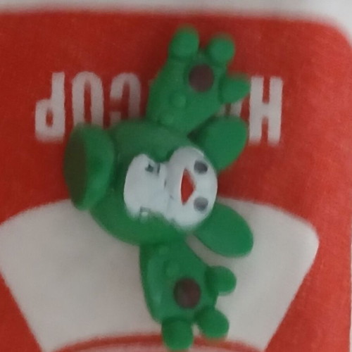 Pokemon Reuniclus mini figure Black and White Gen 5