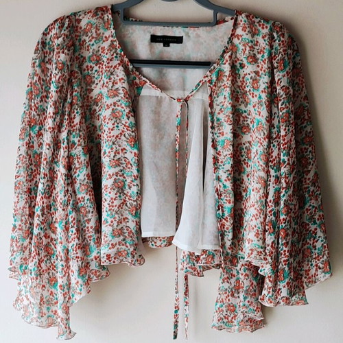 Crop floral cape jacket Qed London like new, size M
