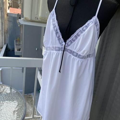 Triumph white sleepwear like new, size XL