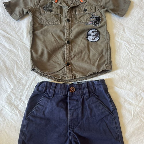 Boy's shirt and shorts set 12-18 months like new
