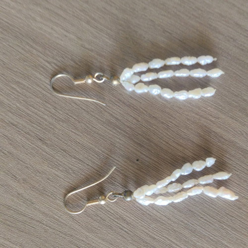 Earrings with real pearls like new, white