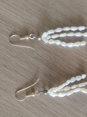 Earrings with real pearls like new, white