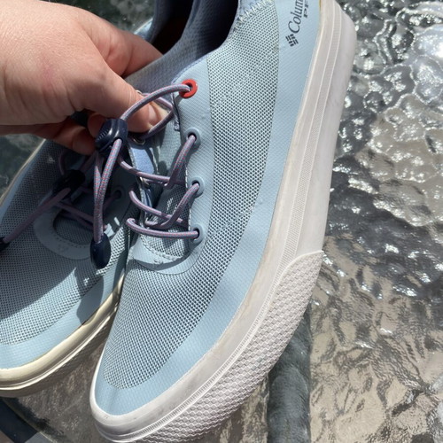 Columbia athletic shoes new, turquoise, size 37