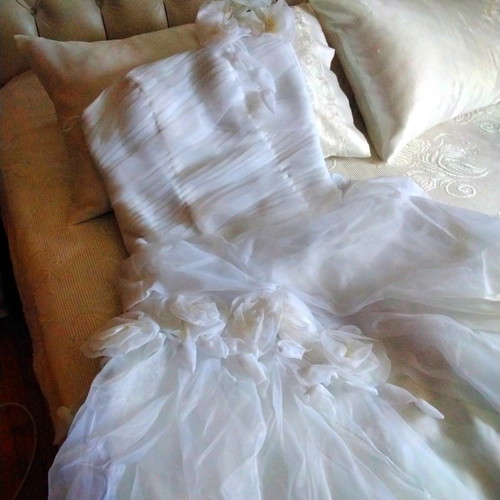 Wedding dress new, one shoulder, white, size L