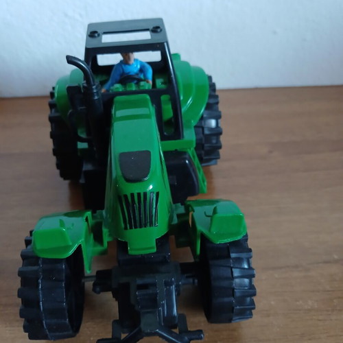 Toy tractor