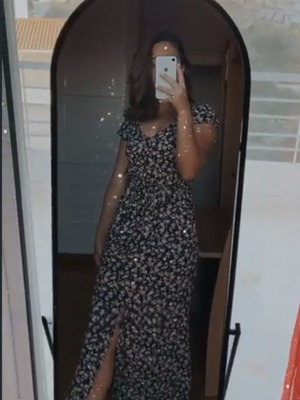 American Eagle floral dress like new with removable belt and pockets