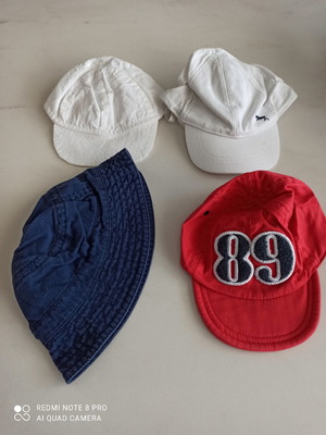 Boys' hats used, pack of 4, excellent condition
