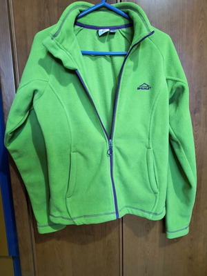McKinley fleece jacket like new, size 16 Small, green with purple details
