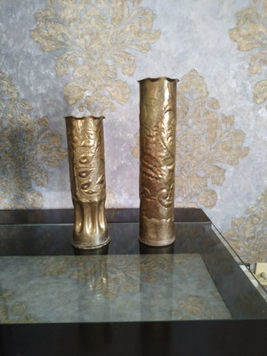 Brass shell vases, large 35x8 cm, small 28x8 cm