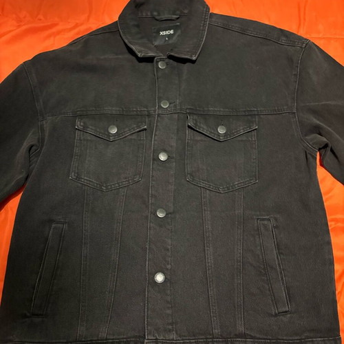 Black denim jacket size L new
