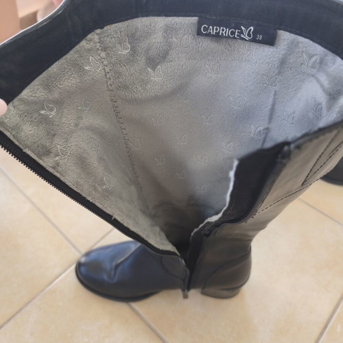 Caprice leather boots like new, size 38, black