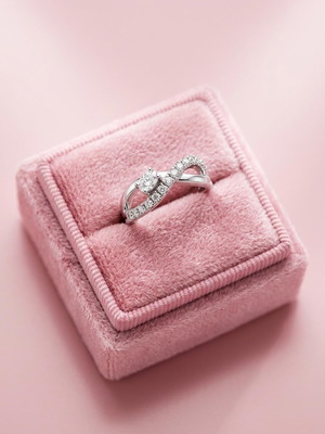 Silver ring authentic, like new
