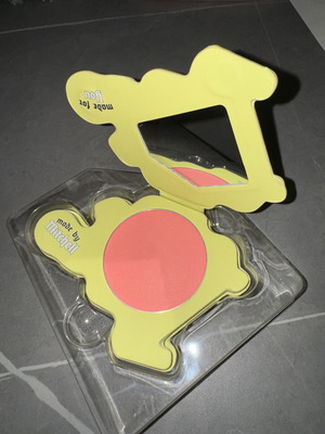 Made by Mitchell Pressed Blush in Thrill Joy 9g new, coral shade with shimmer