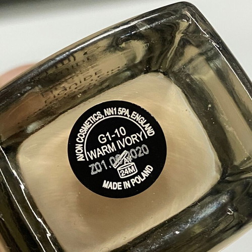 Avon True Colour foundation like new, warm ivory