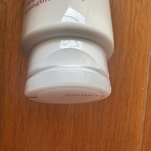 Clarins Hand & Nail Treatment Cream 100ml Limited Edition new, sealed