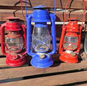 Φανάρι -λαμπα Πετρελαίου για Camping τρια μαζι.