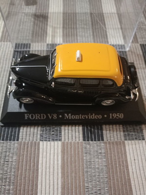 Deagostini Ford V8 Montevideo 1950 taxi model used