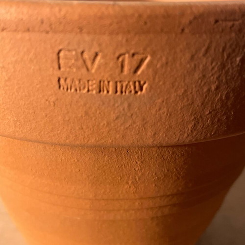 Clay pot EV17 made in Italy with hole new (16.5cm diameter x 14cm height)