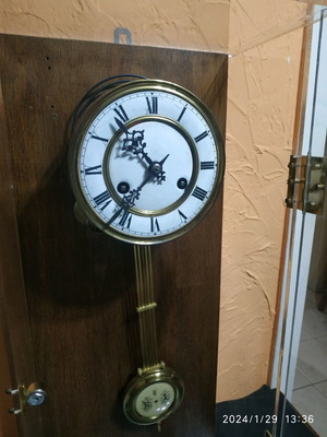 Wall clock wind-up new with plexiglass dial