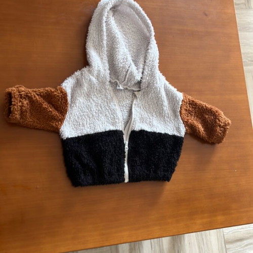 Baby jacket used, soft and warm, 3-6 months, with zipper and gathers
