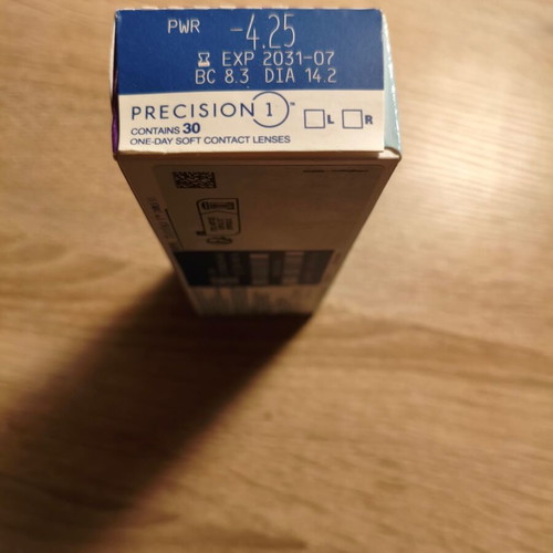 Precision 4.25 daily contact lenses new, pack of 30