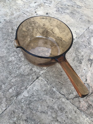 Vision Corning glass cookware 1.5L like new