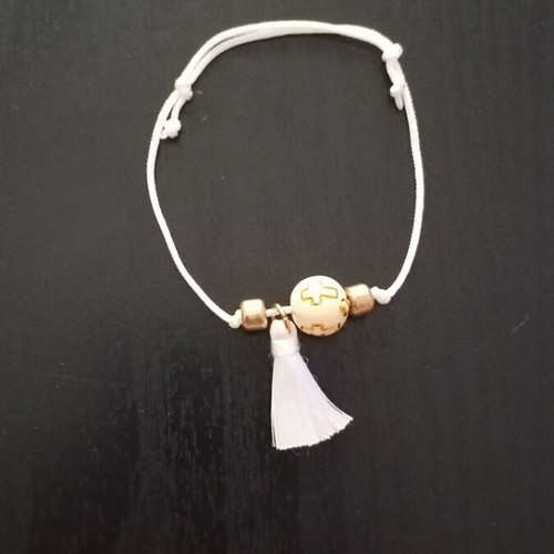 Handmade bracelet, Pearl with Cross design, Adjustable size, New