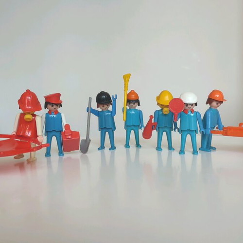 Playmobil firefighters, traffic police and paramedics figures like new, 80s-90s