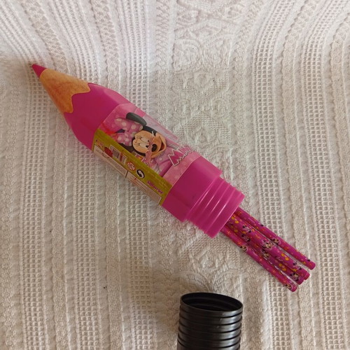 Large Plastic Pencil Set with 5 Pencils like new