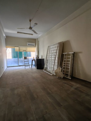 Studio 30 τμ στο κέντρο της Ομόνοιας με air condition και ανελκυστήρα