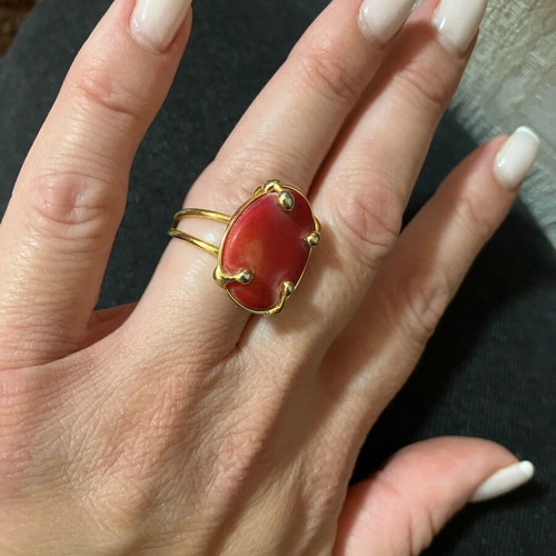 Coral ring used, adjustable