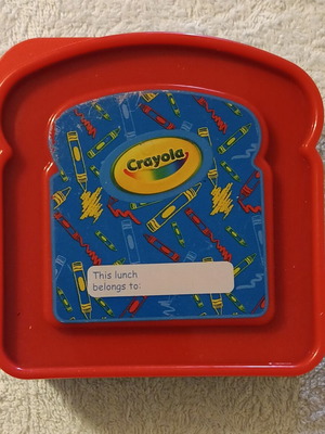 Crayola Kids' Sandwich Container new, 12x12.5x4 cm