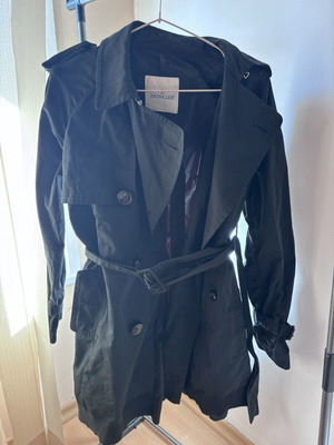 Μπουφάν Moncler μέγεθος Μ, μαύρο