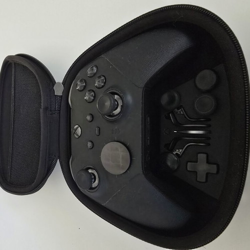 Xbox Elite Series 2 χειριστήριο σαν καινούργιο με θήκη και αξεσουάρ