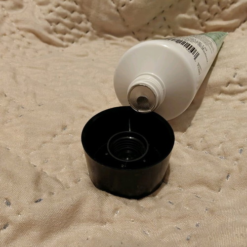 Versed Dew Point gel-cream new with green tea and hyaluronic acid