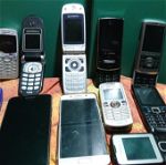 11 κινητά τηλέφωνα Vodafone, Motorola, Huawei, LG, Samsung, Nokia, Sony Ericsson, SAGEM