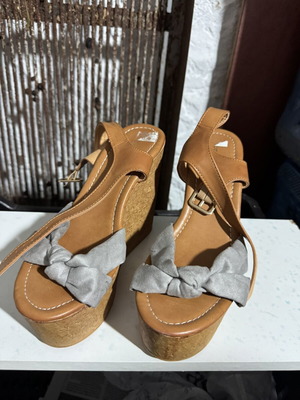 Womens Platform Sandals size 37 new, brown