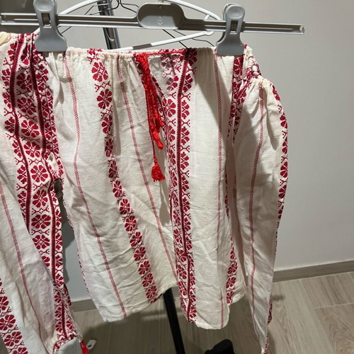 Etnic blouse used with front tie