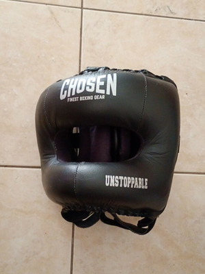 Chosen boxing headgear like new
