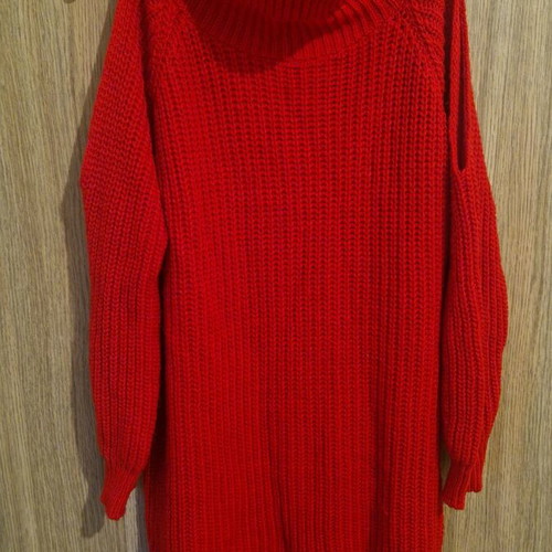 Blouse dress with open shoulders like new, red size L