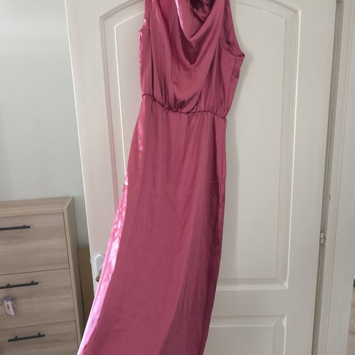 Satin dress, lightweight fabric, length 138cm, chest 35-45cm, elastic waist