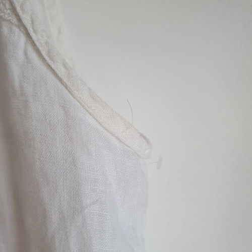 Zara medium blouse 100% linen like new with lace detail