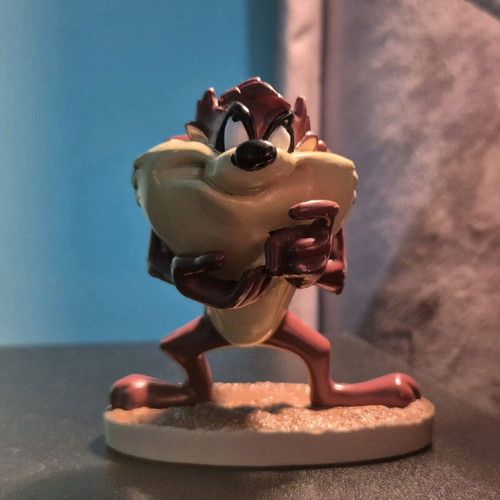 Looney Tunes Tazmanian Devil TAZ collectible figure Warner Bros vintage, like new