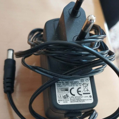 AC-DC power adapter AMS1-0501200FV used