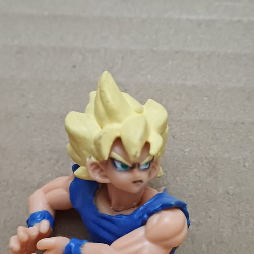 Son Goku figure from Dragon Ball Z like new