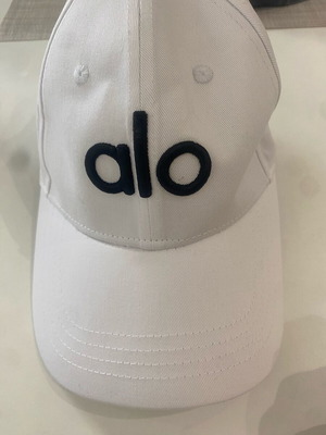 White cap size L like new
