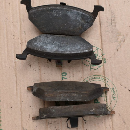 VW Golf 4 ventilated brake discs and pads used