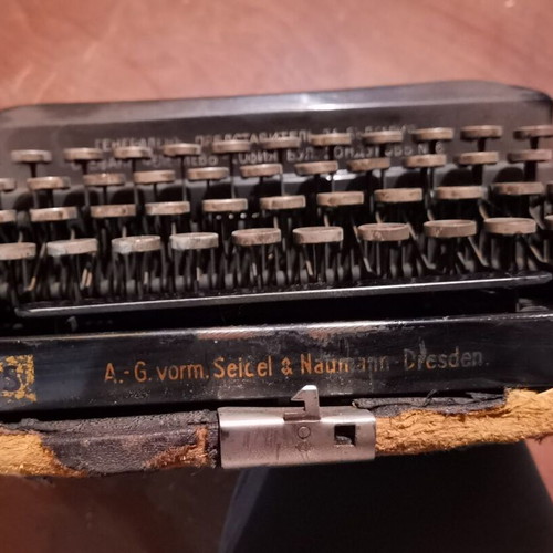 Erika Naumann typewriter 1940 used
